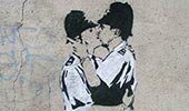 Coppers Kissing banksy desktop wallpaper
